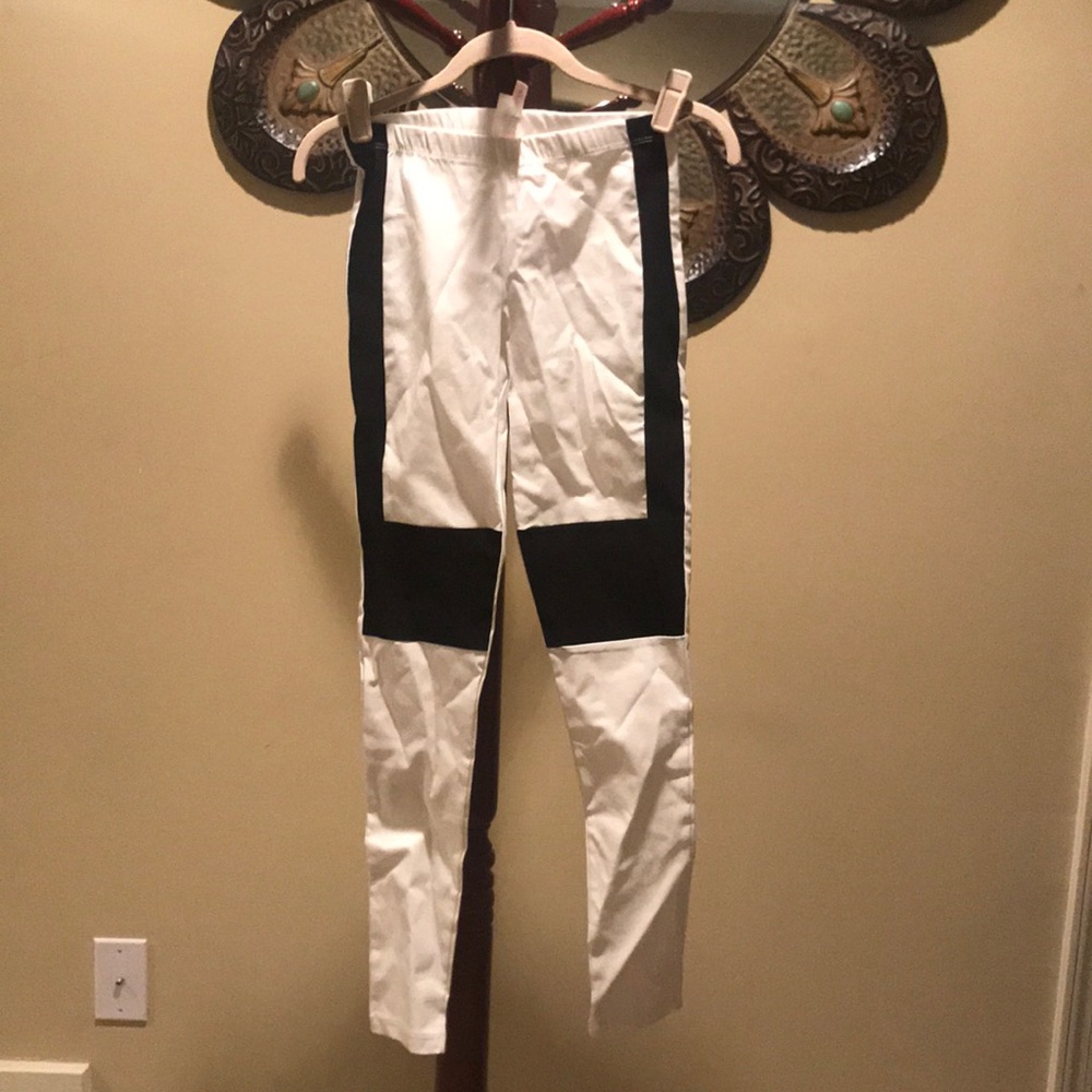 White riding leggings